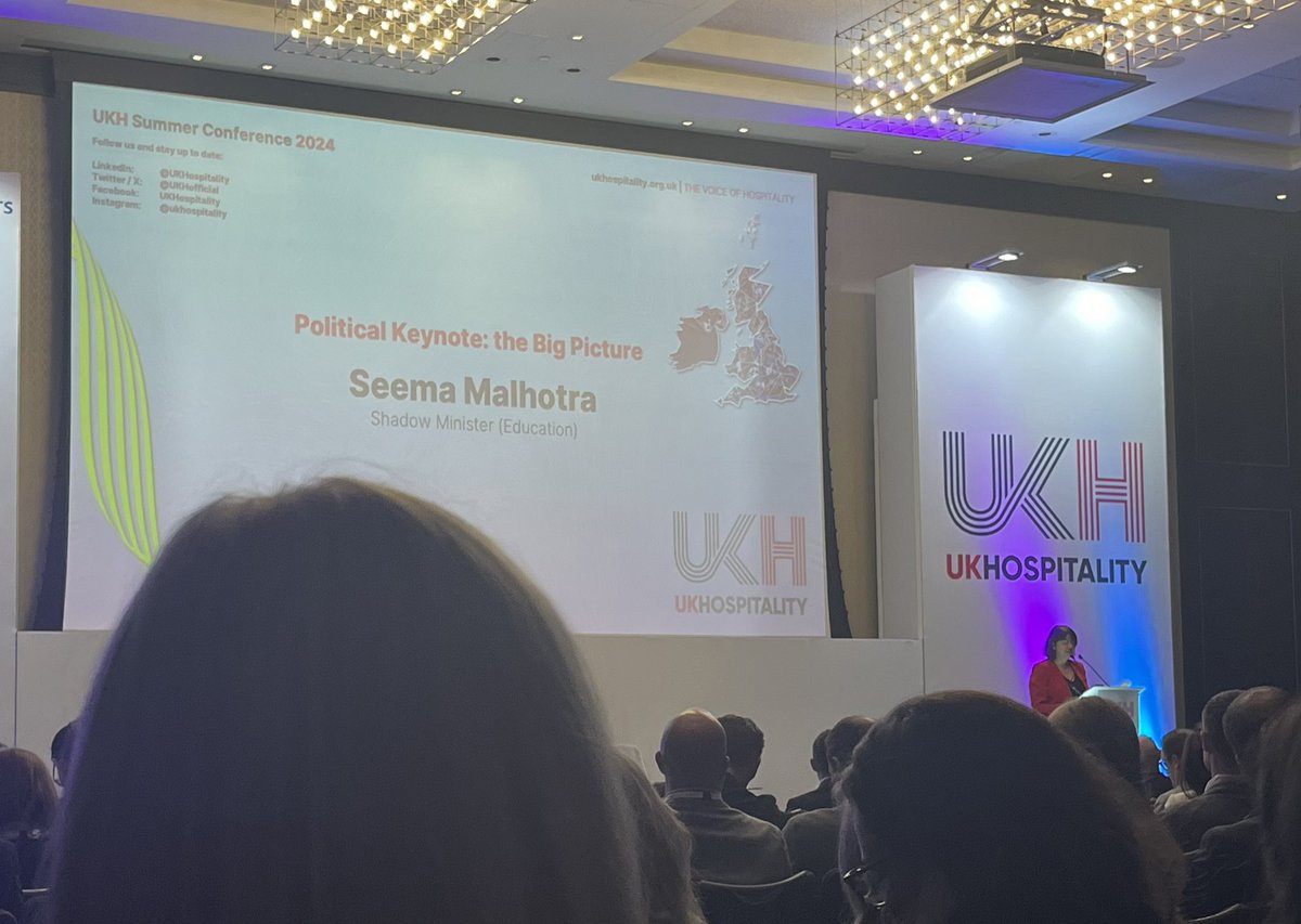 StevenMFoster's tweet photo. A very informative morning at the @UKHofficial conference. #Hospitality @UKHospKate https://t.co/rV07xEzscR