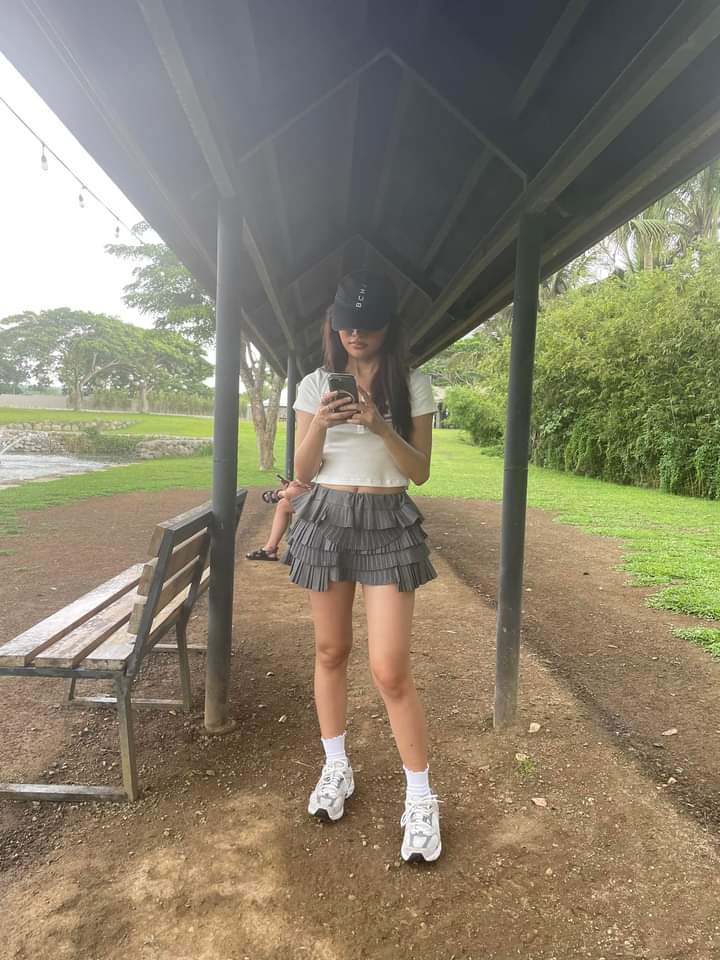 VIVOREE_MYHOME's tweet photo. hi there, my pretty babe 😍❤️ 

#Vivoree
📸 V's mom FB post ❤️ https://t.co/B1UiikKvDd