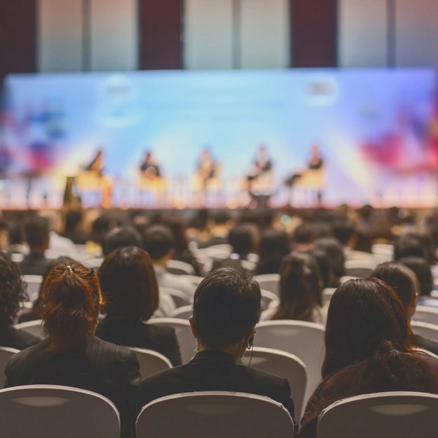 Organisiert vom VGSD diskutieren die Verbände der BGASV mit Politik, Experten und Betroffenen die Reform der Statusfeststellung und suchen nach Lösungen – auch auf der Basis von Ergebnissen einer BAGSV-Befragung.

Mehr unter: isdv.net