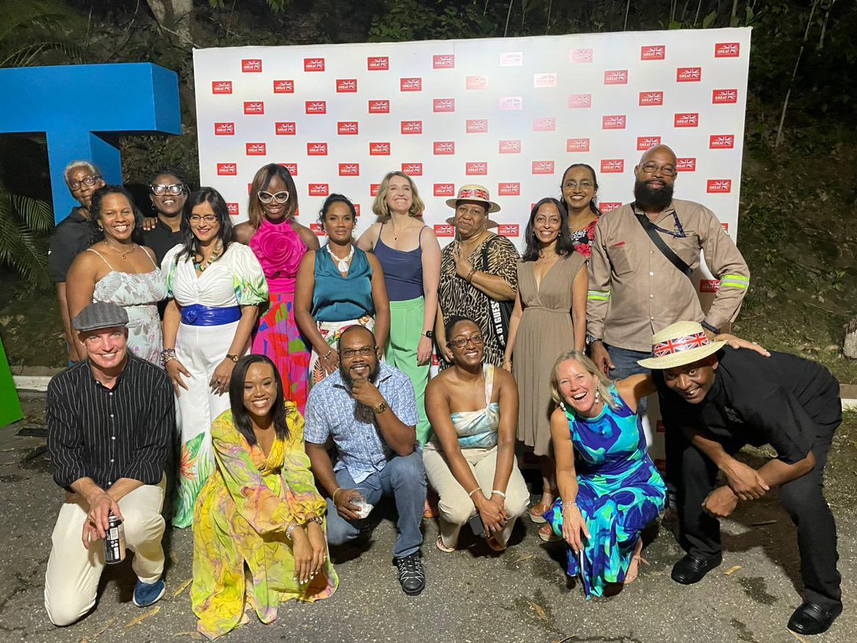 Harriet Cross tweet media