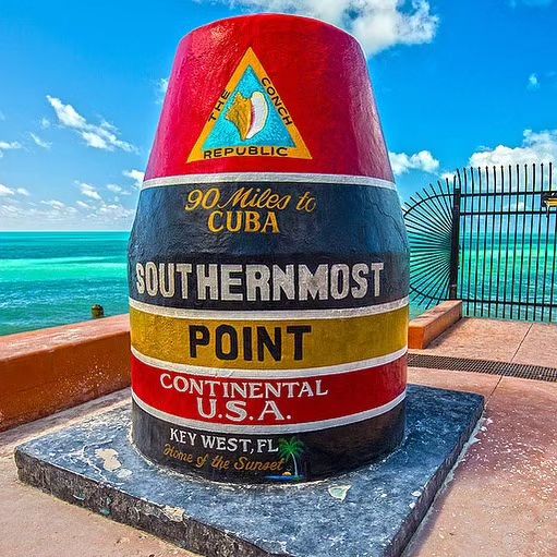BlueMarlinMotel's tweet photo. You know your #photoopp with the #southernmost buoy is a #bucketlist must! #southernmostpoint #keywest #90milestocuba
#photooftheday by 📷 @keywest
#partyinkeywest #visitkeywest #keywestflorida #keywestfl #floridakeys https://t.co/7QGVSIvG3L