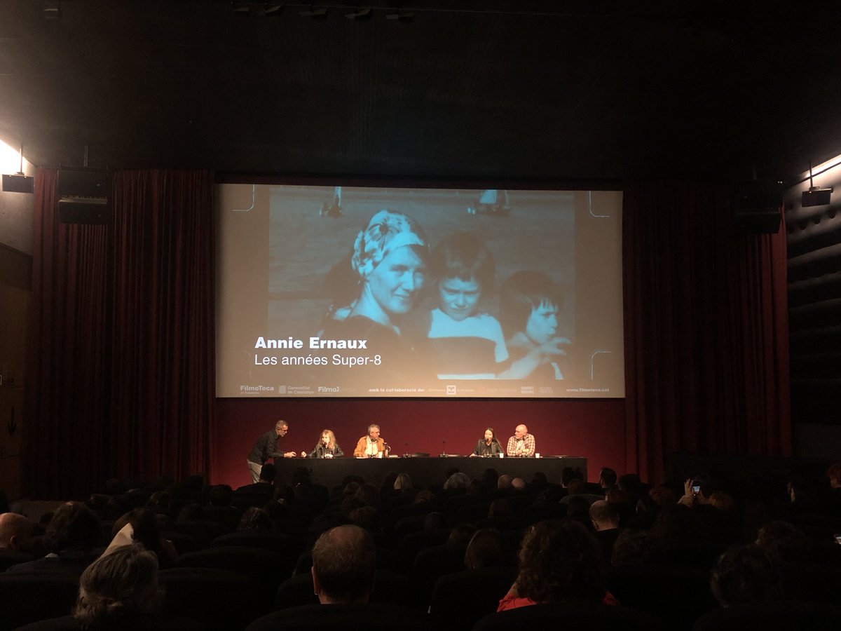 Testimonis fotogràfics per corroborar (no ens ho hem imaginat) el pas d'Annie Ernaux i David Ernaux-Briot per la <a href="/filmotecacat/">Filmoteca Catalunya</a>, on van conversar amb Anna Pacheco i Esteve Riambau sobre «Les Années Super 8».