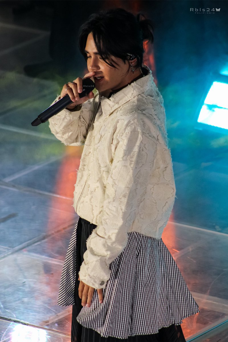 Rbls24's tweet photo. 240612 #PABLO at Musika ni Juan Independence Day Concert
โ the alpha.
We Are Juan with PABLO
@imszmc #PABLO
#IndependenceDayConWithPablo https://t.co/VujHtAJXSD