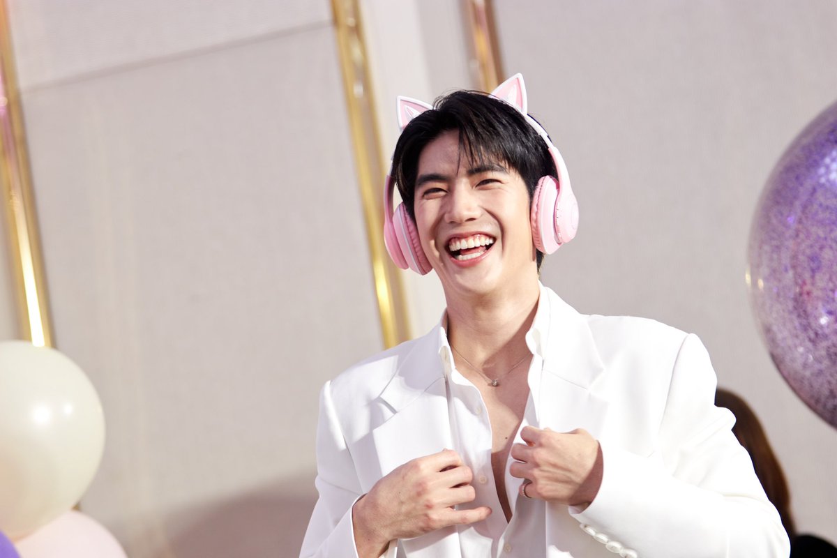 ภาพบรรยากาศ กิจกรรม
MeLa C Glow Exclusive Grand Opening With Sea 

🖇️ drive.google.com/drive/folders/…

#MeLa #MeLaThailand
#MELAxSEA 
#MelaCGlowGrandopeningWithSea
#Sea_tawinan