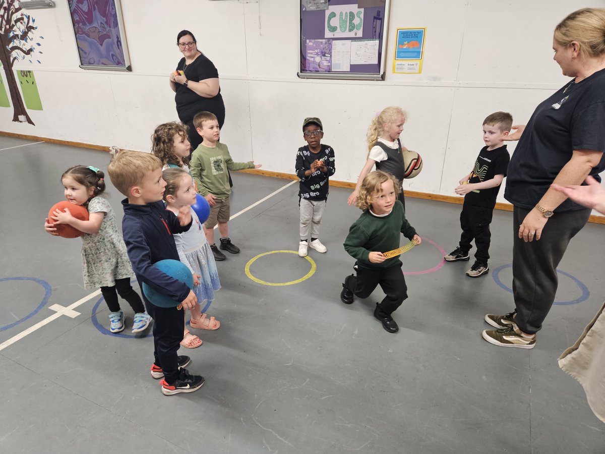 1st Halton Scout Group held their 2nd Squirrel Taster Session last night!

It was a delight to meet our latest Squirrels in Mersey Weaver! We had a busy evening filled with a treausre hunt, games, a story and some dancing!

We look forward to seeing you again next week!