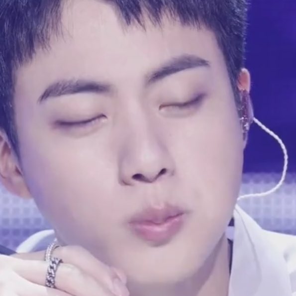 พี่จินกินแซ่บกลับมาแล้วววว คิดถึงอีทจินสุดๆๆๆ