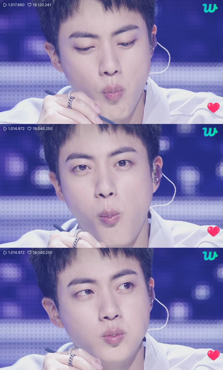 jinniesarchives's tweet photo. This hairstyle made Seokjin 1000x hotter 😭 https://t.co/rsm2VfkEtH
