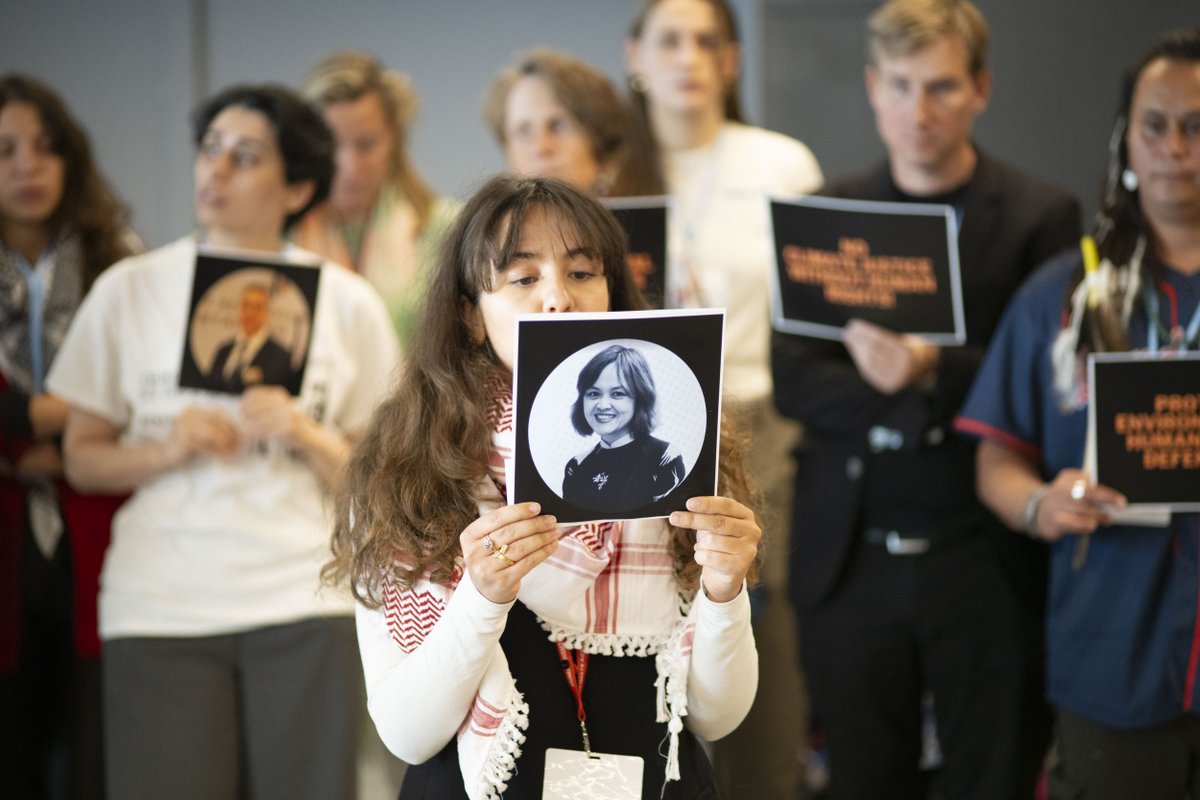 LossandDamage's tweet photo. 🚨ACTION ALERT 🚨: Powerful testimonies on the persecution of #HumanRights and #ClimateJustice  warriors echo through the hallways of the #BonnClimateConference on the last day of discussions. ✊

🗣️"There can be no #ClimateJustice without #HumanRights! #FreeThemAll!" https://t.co/9tjwt1vkh2