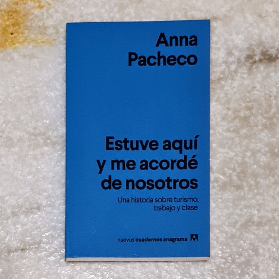 JofreFont's tweet photo. Ara com planificarem vacances turístiques després de llegir #EstuveAquíyMeAcordéDeNosotros?
La ment brillant i amb consciència de classe d'#AnnaPacheco s'infiltra als hotels de luxe de Barcelona i s'ha recordat de tots nosaltres veient què significa fer el turista ara mateix.🧵 https://t.co/k2NghIWq6D