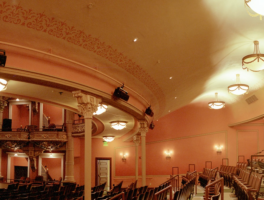JohnCanningCo's tweet photo. Colonial Theatre, Pittsfield MA: #Plasterrestoration included #ornamental castings & traditional #threecoatplaster in the main auditorium. #theatrethursday #lathe #craftsmanship #artisian #historicpreservation #theatrerestoration #theatretransformation #plaster @BrkshireThtrGrp https://t.co/7HPlDqeOiP