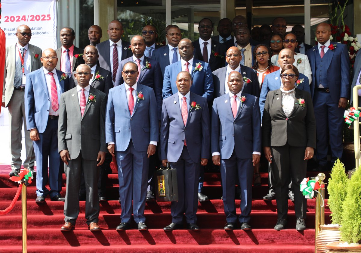 CBKKenya's tweet photo. Governor Dr. Kamau Thugge is at the National Assembly for the presentation of the Budget Statement for FY2024/2025. Earlier, he was at the National Treasury where he joined the Cabinet Secretary, Principal Secretaries and other officials. https://t.co/2dDjvoxBjy