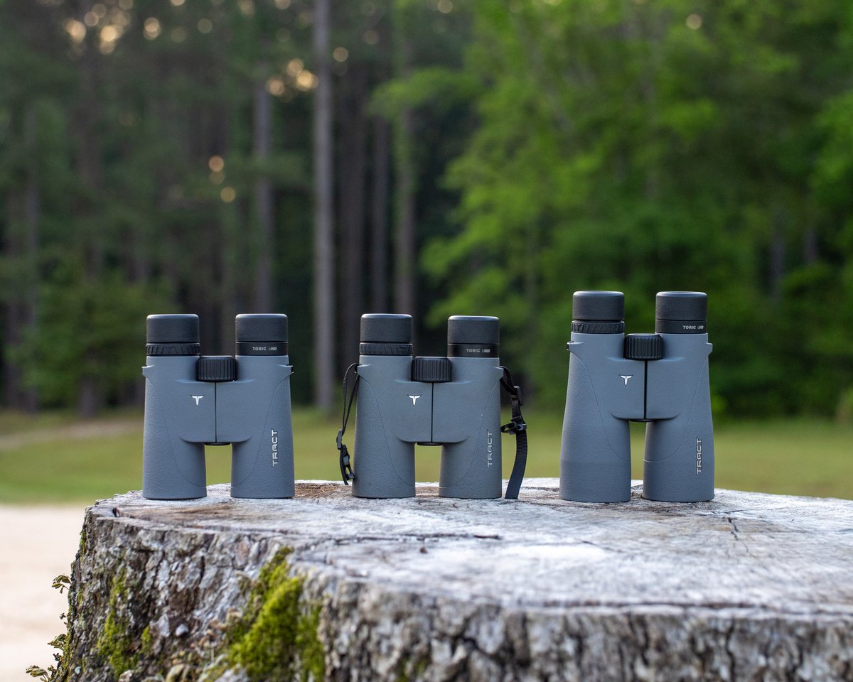 OpticsTract's tweet photo. 🔭Binoculars serve as the base of your ideal glassing kit, but how do you pick the magnification that's right for you? Solid all-around binos like the 8x42 or 10x42 work well in the eastern hardwoods and even on the Great Plains.
#binocular #binoculars #binos #glassingterrain https://t.co/pWM6P5fphr