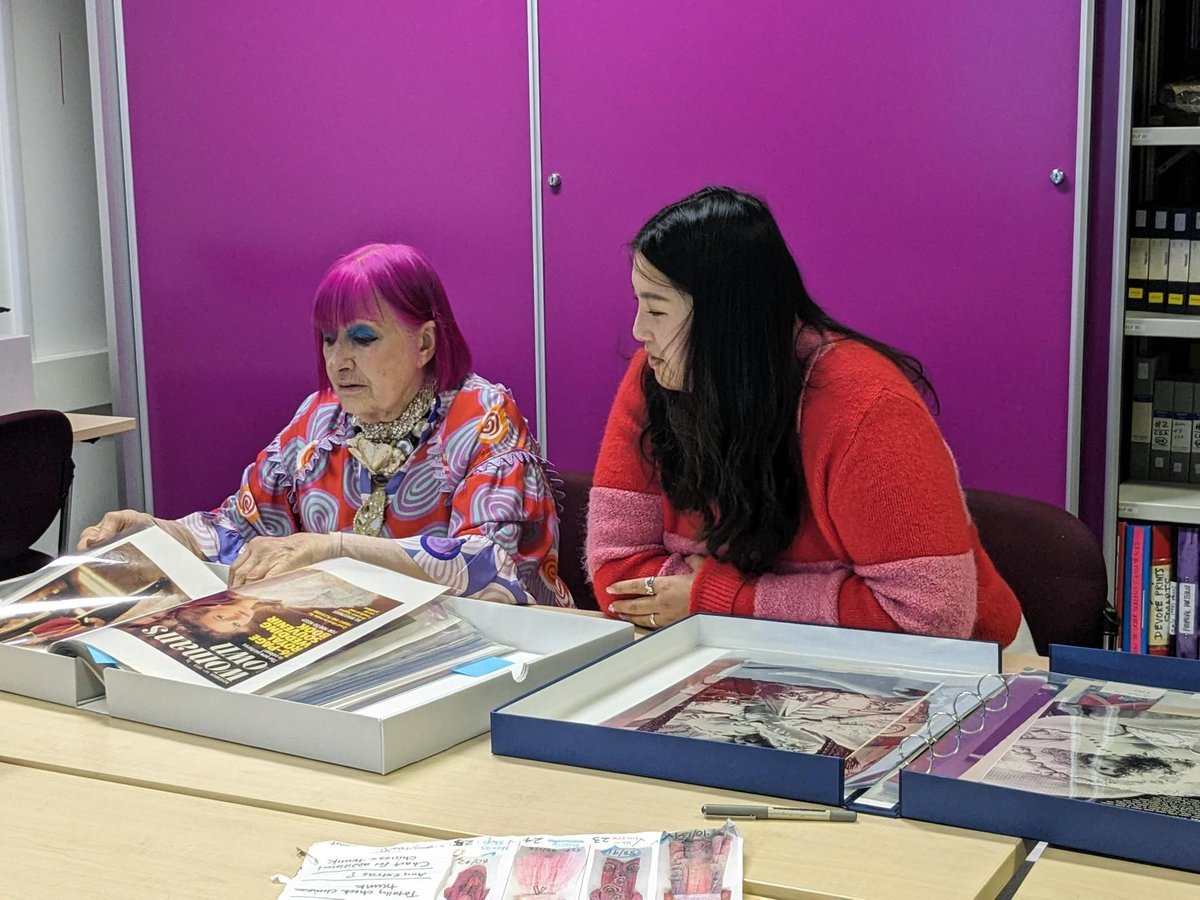 DMUSpecialColls's tweet photo. Yesterday we were super honoured to host Dame @Zandra_Rhodes touring the archive &amp; seeing the legendary #fashion designer at work! More on the collection here: https://t.co/VBKjs5PkNJ

@LibraryDMU  @dmutextiles #fashionarchives #fashionhistory @dmuforlife @explorearchives https://t.co/REt8MqC17X