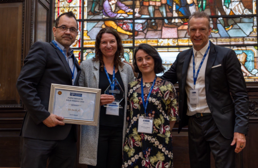 dssmithgroup's tweet photo. Thrilled to win the Skills Award at the 2024 Paper Industry Gold Awards, where we were recognised for our commitment through our wide-ranging and comprehensive skills development work and training.

Read more:  https://t.co/Pj0kMshGwp

#PaperIndustryGoldAwards https://t.co/dSFvBrWpEB