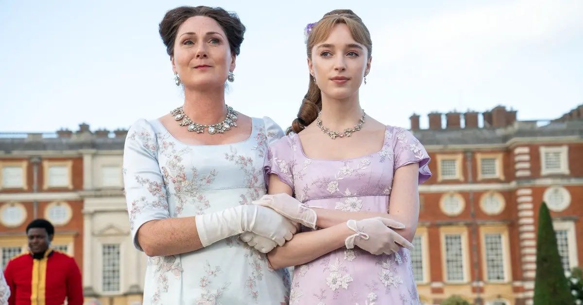 Punkisdecimono1's tweet photo. Dress code: vestits llargs de colors pastel (a poder ser blau bridgerton 🩵) flors i llaços als cabells, guants blancs, joies…  🐝🍰🎀🫖💐 #regencycore #bridgerton https://t.co/Fg8lAyPVbD