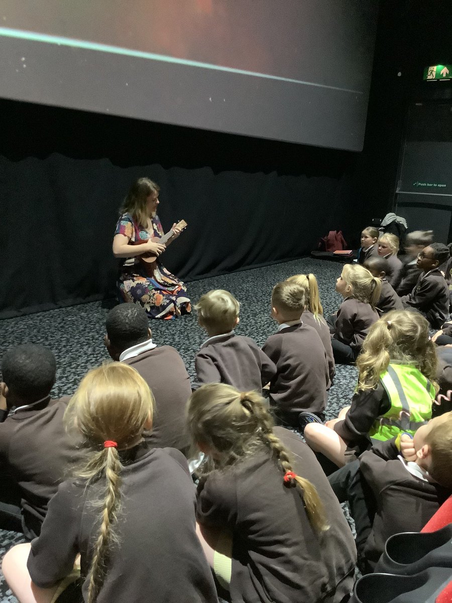 StClaresCP's tweet photo. Australia had a fantastic morning at the Young Readers Programme! We selected a new book to take home, made bookmarks and lush bath bombs before enjoying a special storyteller session! #YoungReadersProgramme @Literacy_Trust https://t.co/GKe84Ts42g
