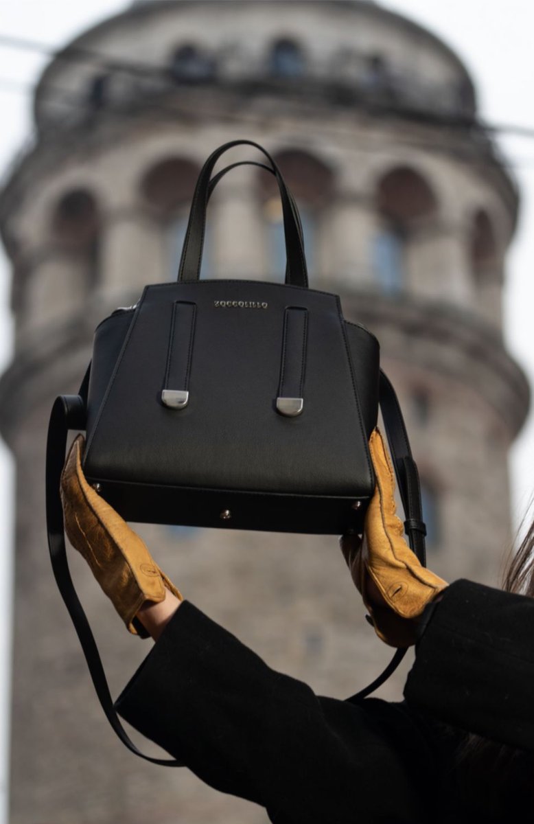 evzoccolillo's tweet photo. Auf der Suche nach dem perfekten Begleiter für Deine nächsten Abenteuer? Dann sind unsere veganen Zoccolillo-Taschen genau das Richtige für dich! 🌟 
Unsere Taschen sind nicht nur extrem robust, sondern auch unglaublich elegant – die perfekte Mischung für jeden Globetrotter. 🏞️ https://t.co/IDxViOfcCZ