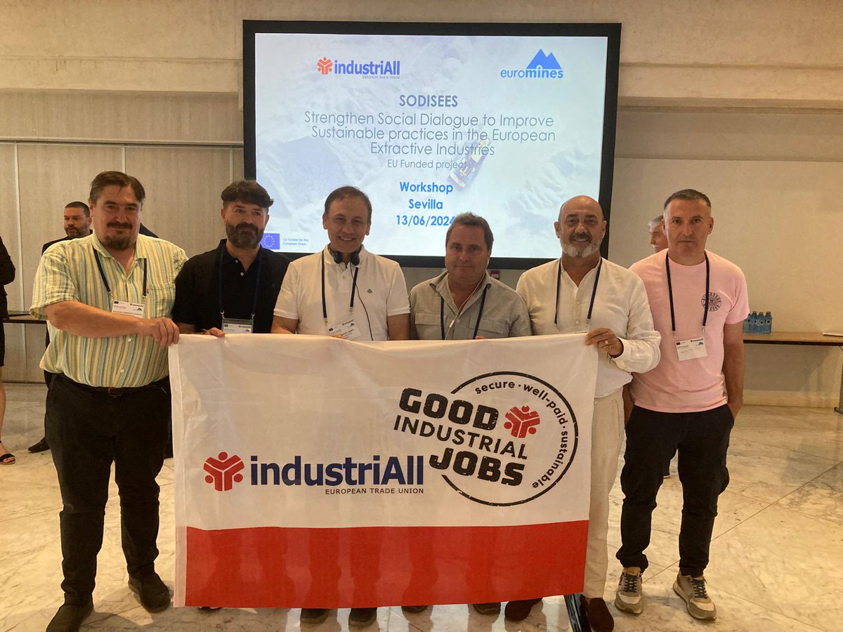 industriAll_EU's tweet photo. Full house in Seville for our workshop on Just Transition in extractive industries! 🌍🛠️ Rich exchanges & numerous examples of impactful social dialogue at the local level (🇪🇸🇧🇪 🇭🇺 🇵🇱 🇩🇪 🇫🇷 🇸🇪 ). Great to see such engagement from trade unions and employers organization shaping a fair and sustainable future for extractive industries through social dialogue! @euromines  #JustTransition #SocialDialogue #Goodindustrialjob #Sodisees

https://t.co/72OU9tSgvg