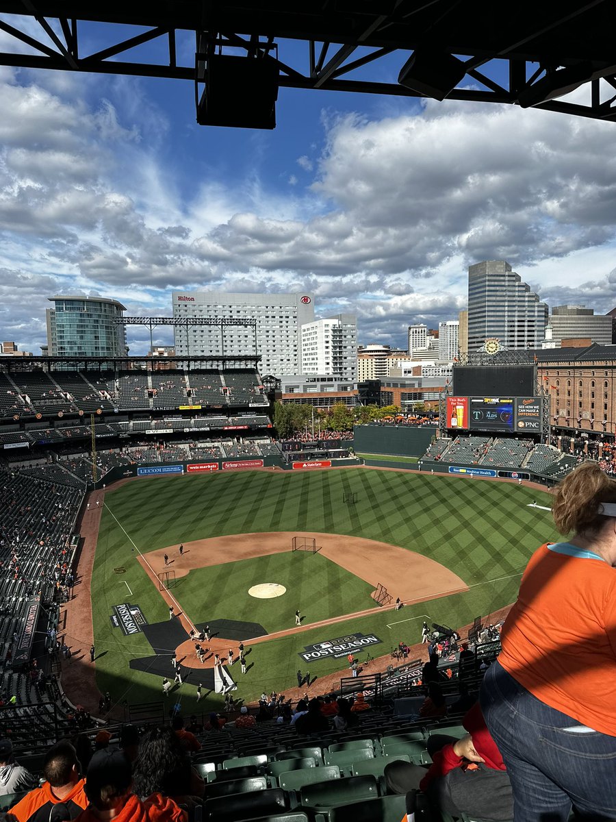 𝐾𝑦𝑙𝑒𝑒 シ tweet media