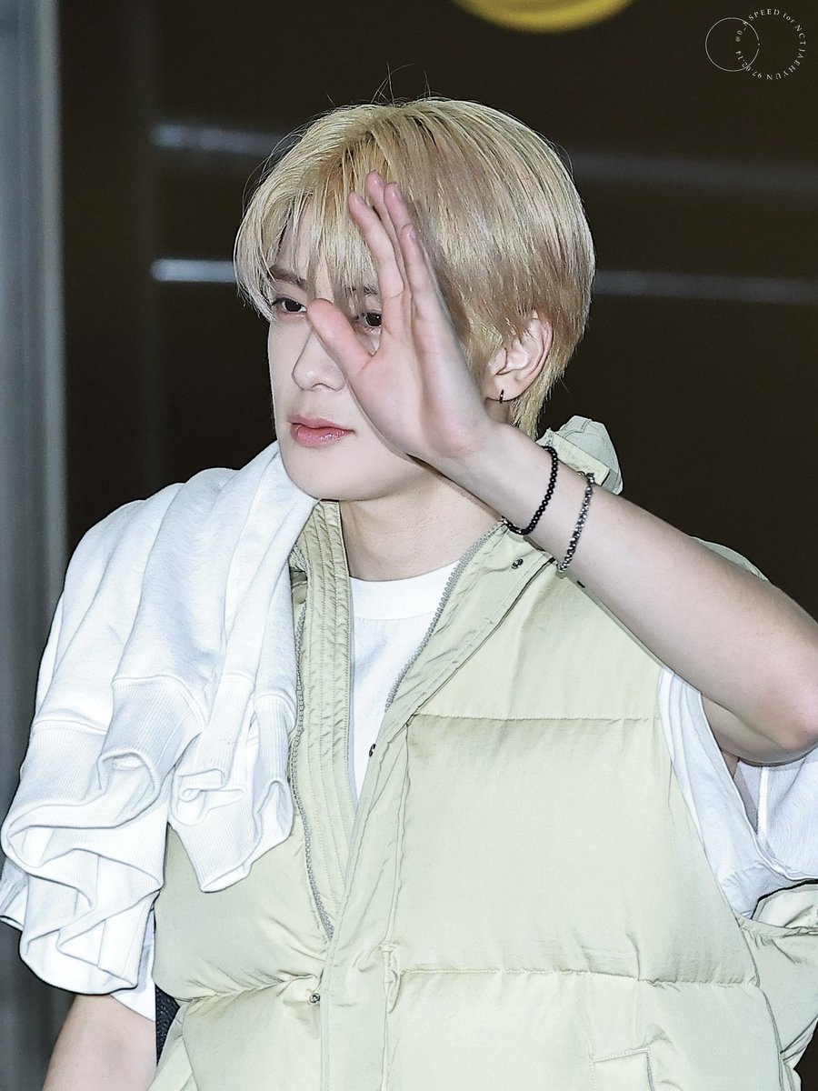 0_8speed's tweet photo. 230210 뮤직뱅크 재현 HD

금발재현의 축복..👑

#재현 #JAEHYUN #NCT재현
#PRADAxJAEHYUN https://t.co/es9TphUjSb