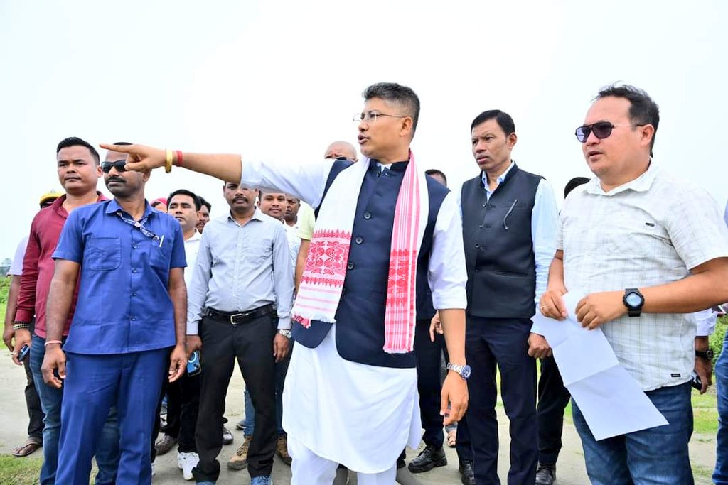 BituponPhuko's tweet photo. 📍ডিব্ৰুগড় জিলাৰ বিভিন্ন অঞ্চল………📍 
@Pijush_hazarika https://t.co/BTMvV7ohcn