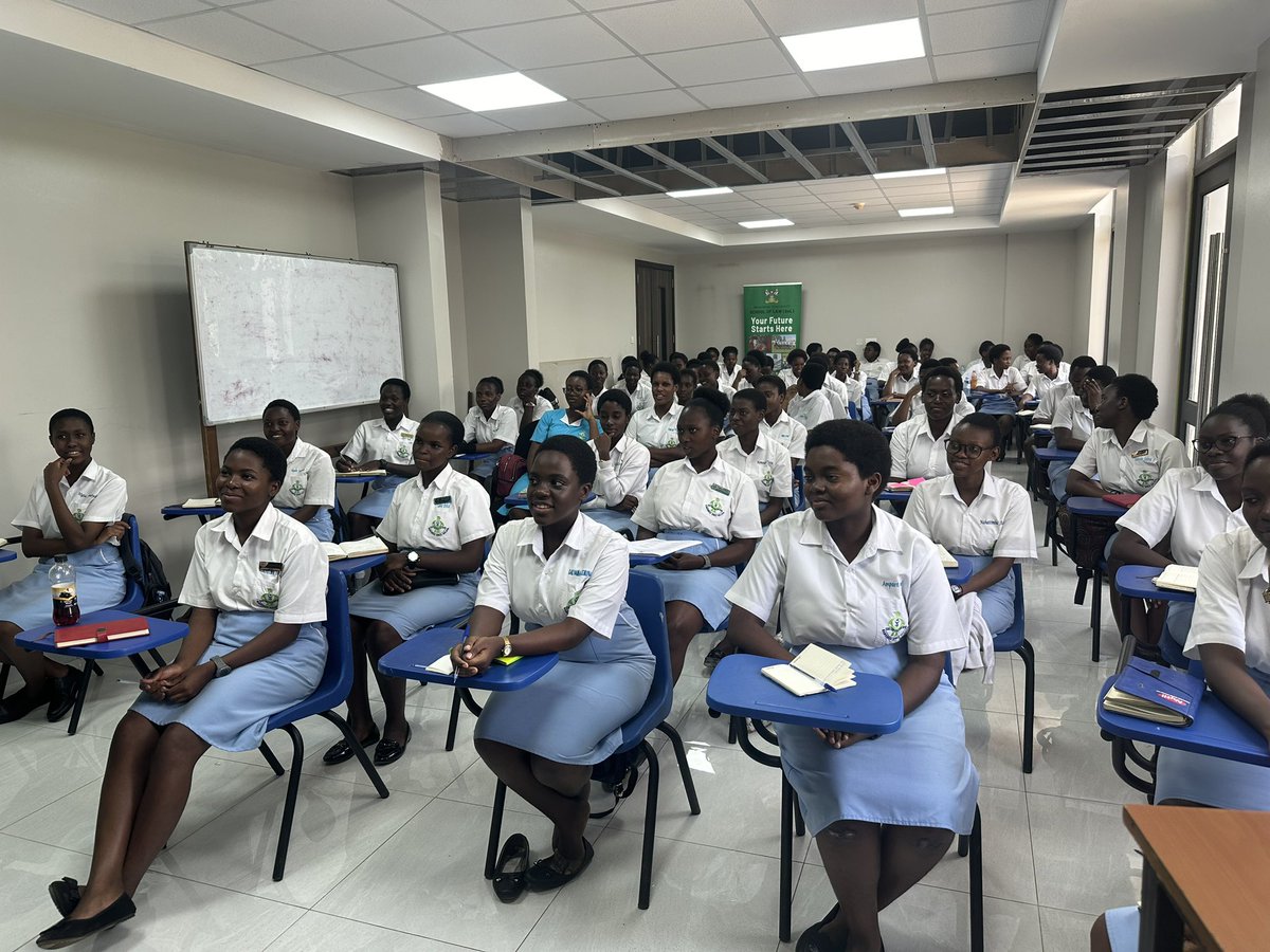 MakerereLaw's tweet photo. Hosted the #NabisunsaGirls S6Arts class today for a career guidance session. Talking to the students, the Deputy Principal, Dr Zahara Nampewo encouraged them to work hard. https://t.co/CFbrRh82ML