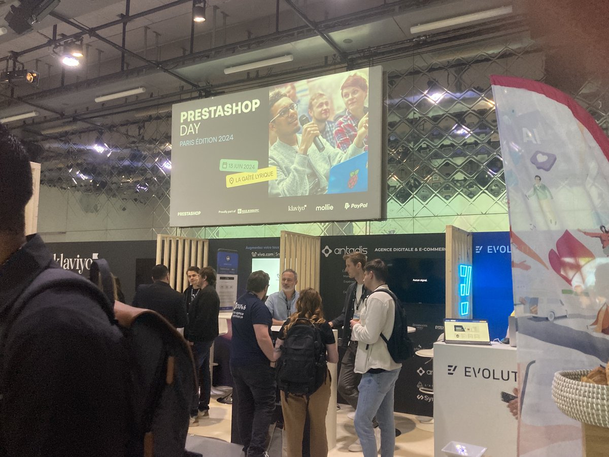StoreCom_FR's tweet photo. [#event] Le PrestaShop Day, c'est aujourd'hui ! 😁 
👋 La team Sc est prête à vous accueillir. 
Venez échanger avec nous afin que nous puissions vous partager nos solutions pour booster votre e-commerce. 

 On a hâte de vous voir ! 

#PrestaShopDay #StoreCommander #EcommerceReady https://t.co/jiGqGBqIHl