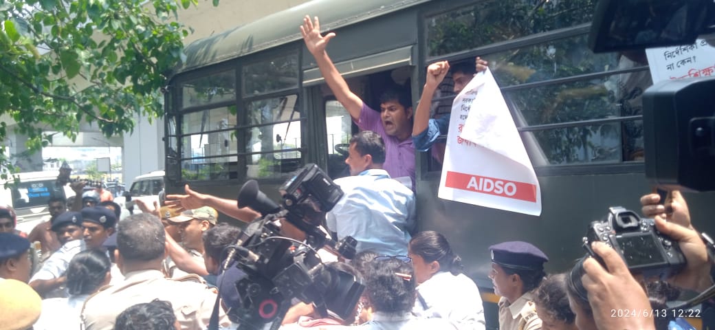 Protest at Higher Education Dept. , West Bengal for proper enquiry of #NEET Scam and punishment of the culprits. Police brutally arrested 64 students.
#NEETScam #NEETUG24Controversy
<a href="/MoHFW_INDIA/">Ministry of Health</a> <a href="/NTA_Exams/">National Testing Agency</a> <a href="/Xpress_edex/">Edex - The New Indian Express</a> <a href="/DrMridulSarkar/">Dr Mridul Sarkar</a> <a href="/AIDSO_SOURAV/">Sourav Ghosh</a>
