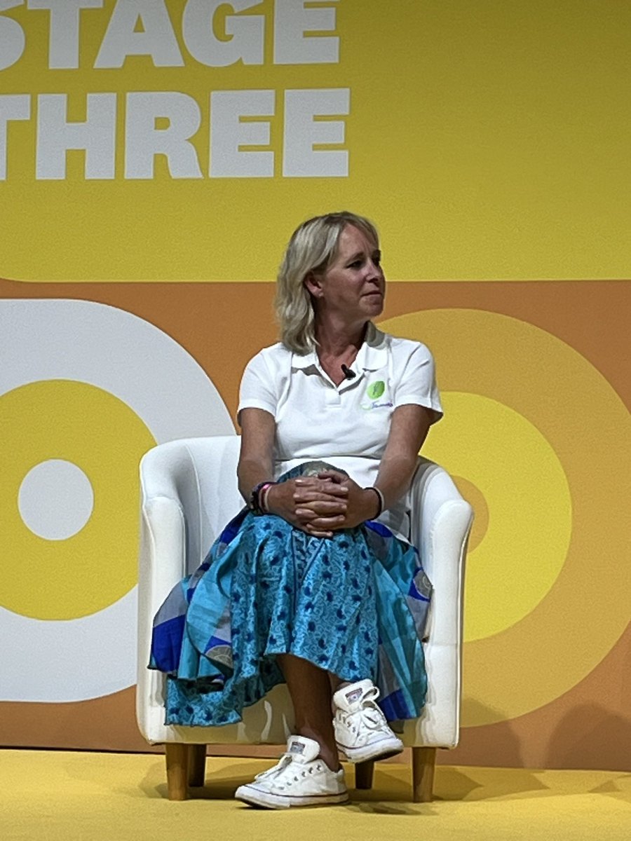 It’s always such an honour to be asked by <a href="/Xero/">Xero</a> to speak at #Xerocon. 

Yesterday was a masterclass about giving your clients and exceptional experience. 

It was interesting to hear feedback afterwards. Apparently we gave great content and it’s given people some action points.