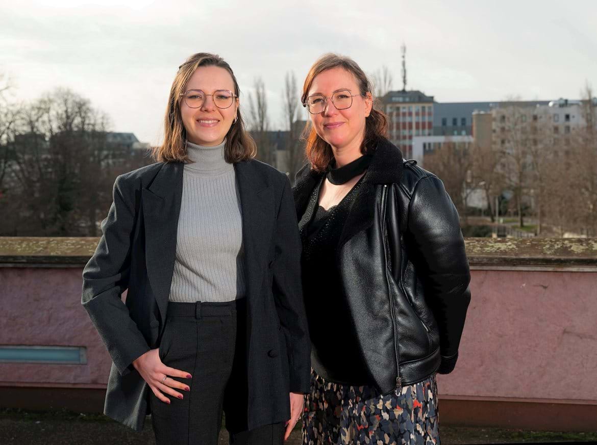 F_Bierry's tweet photo. 💬[PORTRAIT #42] Chaque semaine, je vous présente un(e) de nos 6500 agents. En ce mois marqué par les #électionseuropéennes et les #législatives, on parle #démocratie et participation avec Léa Krantz et Delphine Boutolleau, en charge de notre assemblée citoyenne #CoDevAlsace. https://t.co/EKCL624Xua