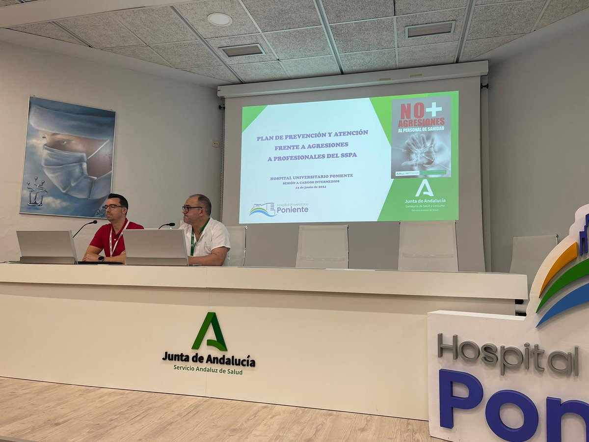 Sesión formativa en el #HUnivPoniente sobre el protocolo de actuación ante agresiones a profesionales sanitarios
#SomosPoniente 
<a href="/saludand/">Consejería de Salud y Consumo</a> <a href="/AlmeriaJunta/">AlmeríaJunta</a> <a href="/peacro/">PEDRO ACOSTA</a> <a href="/CheloArtero/">Chelo Artero</a> <a href="/juanbelmena/">Juan de la Cruz Belmonte Mena</a>