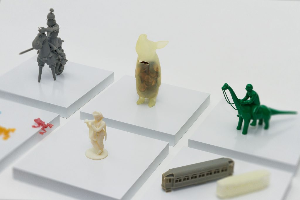 Become a 3D-printed resin pro — dive into the world of resin in this month's blog! 🌟 You'll discover more about the 3D printing technology behind these prints and find everything you need to know to choose the right resin for your projects. mtls.am/3Vn3RJ3