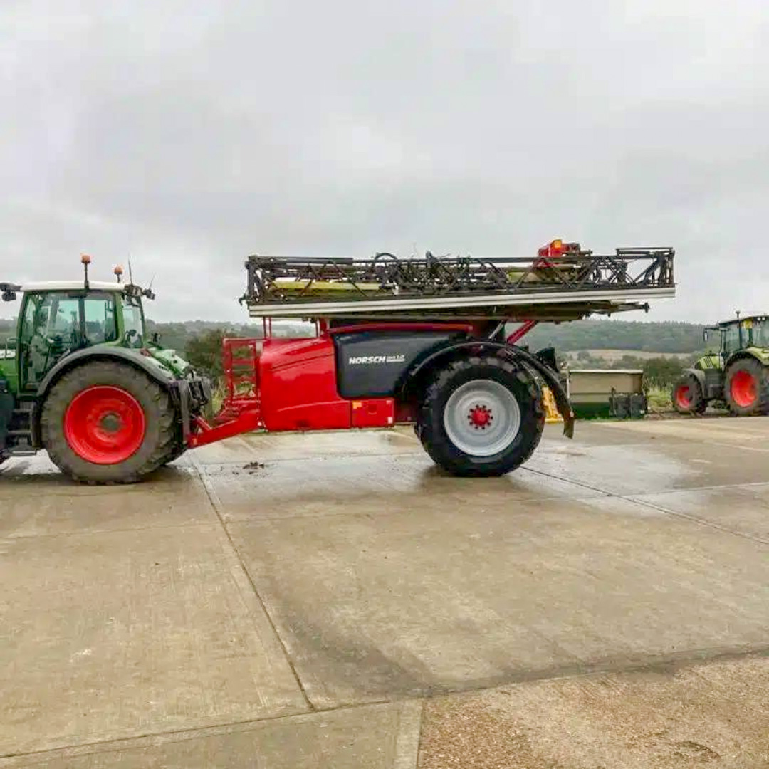 tnstractors's tweet image. ⭐ Approved Used Machine of the Week! ⭐
This Horsch Leeb trailed sprayer is looking for a new home.

🗓️ Year: 2018
🤏 Boom: 36m
💧 Capacity: 5,000l

☎️ For more info visit our website: tnsgroup.co.uk/used-machine/m…

#UsedFarmMachinery #HorschLeeb #Sprayer