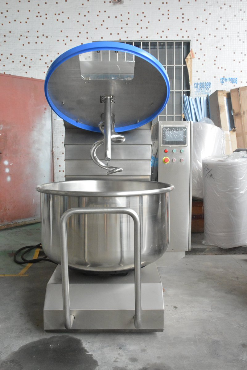 union_food89092's tweet image. Removable bowl spiral mixer! Easy dough turnover with 100kg, 125kg, or 150kg capacity. Efficient mixing with high water absorption and expansion, reducing production costs. Interested? Comment below!
#BakingEquipment #SpiralMixer #BakeryTools #EfficientMixing #DoughPreparation