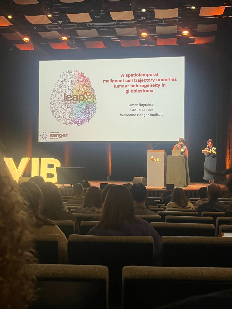 Svanuytven's tweet image. The third talk of the #SpatialOmics24 conference is by @bayraktar_lab on spatiotemporal trajectories and their role in glioblastoma heterogeneity