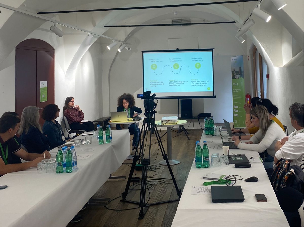 The Interreg Central Europe JETforCE project consortium convened this week in #Ptuj for its 4th project meeting. A main point on the agenda included the progress &amp; learnings of the #JustEnergyTransition for Central Europe "Challenge Mapping" pilot.
ℹ️ interreg-central.eu/projects/jetfo…