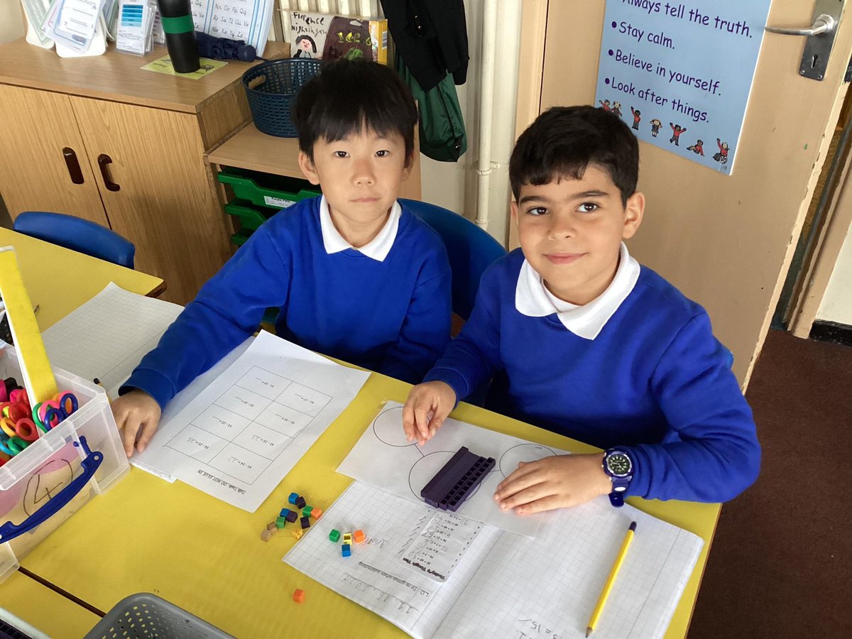 orchardsac's tweet photo. Year 2 are excellent at working together to subtract two digit numbers in different ways! #wearecollaborative #mathsisfun #year2 @greenheartLP ๐๐ https://t.co/l1LGpQoqbU