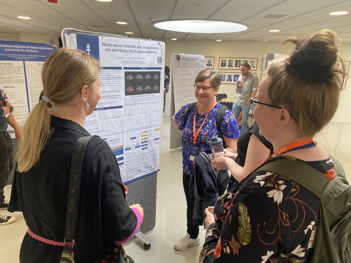 ParviainenTiina's tweet photo. Truly impressed by the quality of the poster presentations in our #syncJYU conference! Also happy to see the broad spectrum of topics synchronized to reach better understanding of human (&amp; animal!) #interaction 🧠🫁🫀👀👫🐶🐴  Remember to vote for the best poster! @JKLBrainMind https://t.co/3t1TfFyY7y