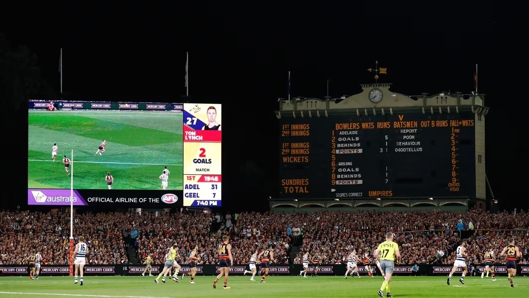 RoweyandTimmyG's tweet image. Caroline Wilson on potential changes to next year's AFL Opening Round 👇

"There has been a proposal put to the AFL that the Adelaide Oval hosts a game on the eve of the Adelaide Cup, the Sunday night."