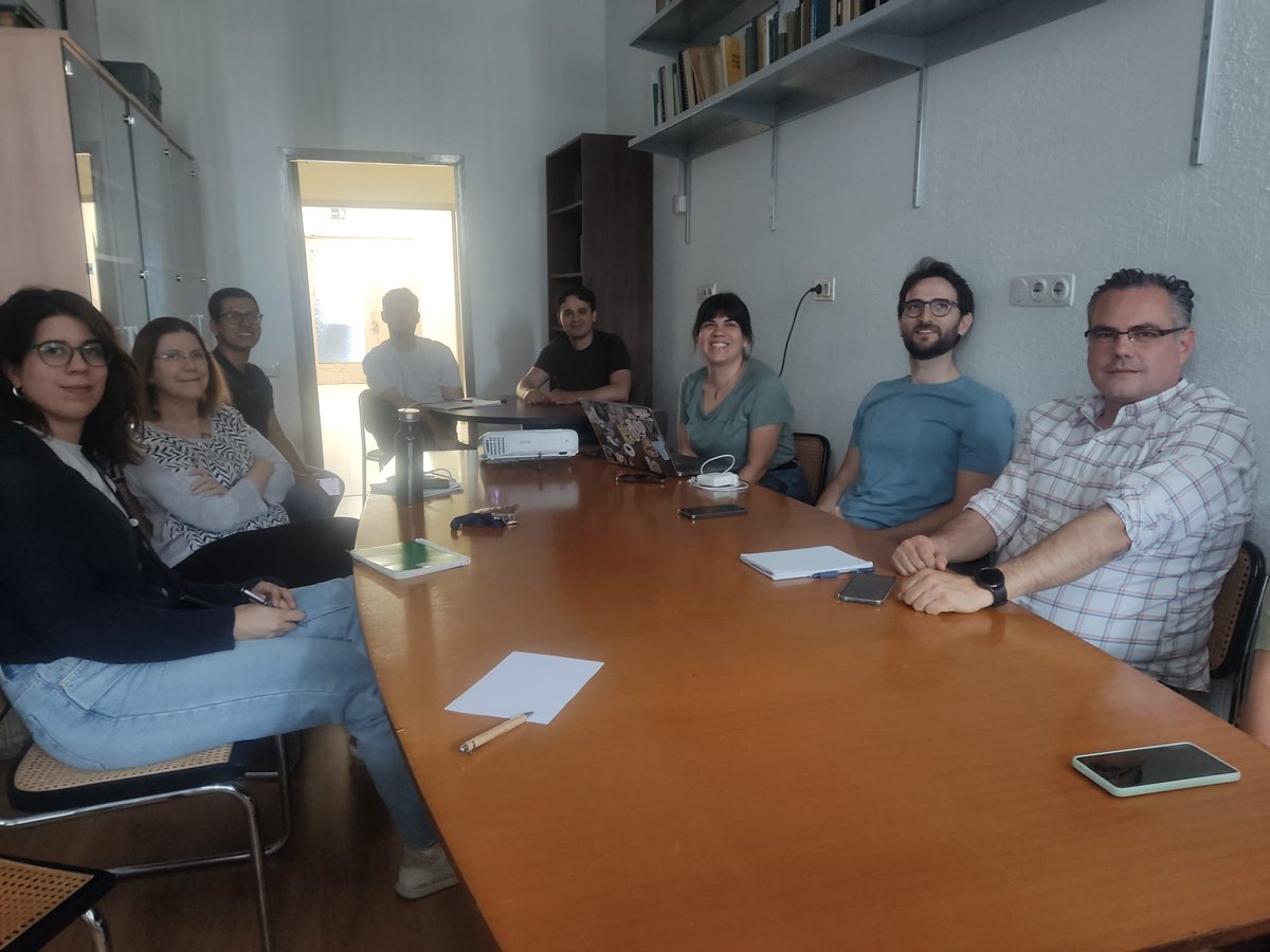 Hoy finaliza😭su estancia pre-doctoral en <a href="/DIOPMA_UB/">Diopma</a> <a href="/QuimicaUB/">Facultat de Química UB</a> la <a href="/vale4ddle/">Valentina Segovia</a> del GrupoSolarUC en <a href="/ucatolica/">Universidad Católica</a>.

4 meses en los que ha desarrollado su investigación 🖥️👩‍🔬🔝en Caracterización de #escoria de Cu chilena para su aplicación en #TES, bajo la supervisión de <a href="/InesFdezRenna/">Inés Fernández Renna</a>