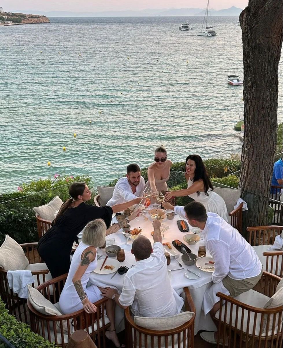 merymerss's tweet photo. hayat nasıl mı hissettirsin https://t.co/rdT09PWtkW