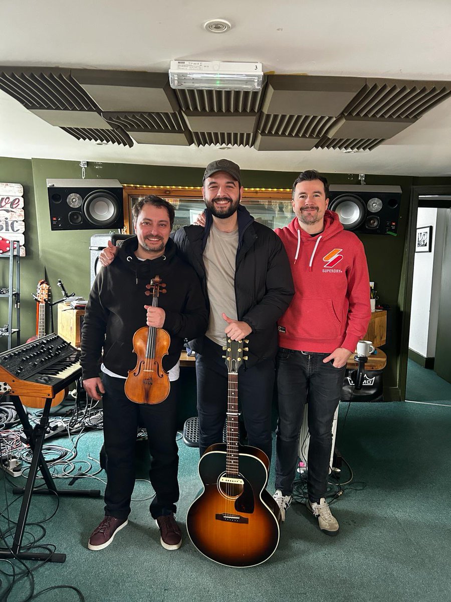 ReadMatty's tweet image. My new single ‘Don’t You Want More?’ is out now! Hope you enjoy the track ❤️ #music #singer #songwriter #acoustic #guitar 

open.spotify.com/track/4dXNZa3H…