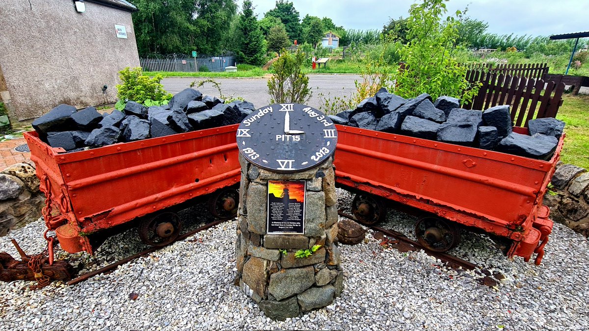 is_glasgow's tweet photo. The memorial to the Cadder Pit Disaster at Lambhill Stables in the north of Glasgow. On the 3rd of August 1913, a fire broke out at Cadder No. 15 Pit, killing 22 of the 26 men who were underground at the time.

#glasgow #glasgowhistory #mining #cadder #memorial #lambhillstables https://t.co/l5wqRE1sTr