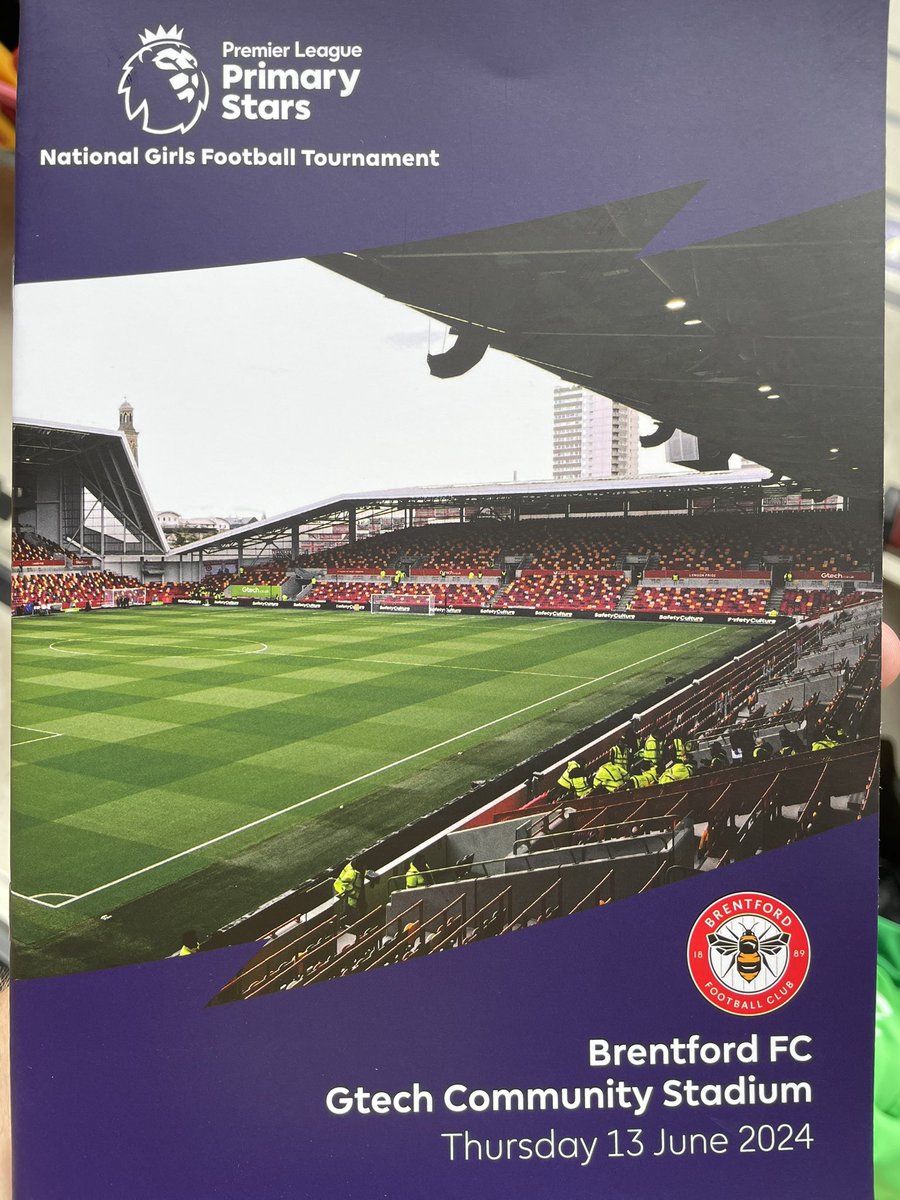 We have arrived! Good luck to Swindon Village Primary School representing <a href="/CTFCofficial/">Cheltenham Town</a> at today’s #PLPrimaryStars National Girls Football Tournament at the Gtech Community Stadium
