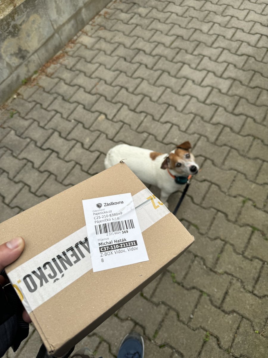 Twistacz's tweet image. Predevcirem dorazili veci na #meshstatic

Bohuzel se ukazalo ze baterka je nejaka vadna :( (diky @martin_velisek za rady a pomoc s debugem)