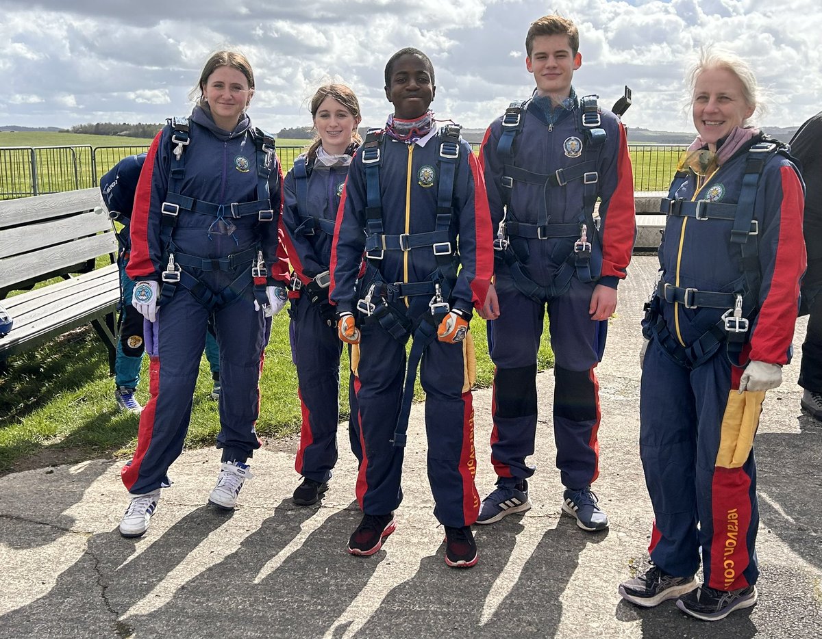 AltonSchoolCCF's tweet photo. On behalf of these amazing @AltonSchool1938 @CCFcadets I have just written cheques for £1300 each to @TheBHF and #CombinedCadetForceAssociation.  Thank you for your fundraising efforts. @Rodgray27 @ArmyCadetsUK @CadetsinSchools @SydSydenham https://t.co/Bs9rAh3fCO