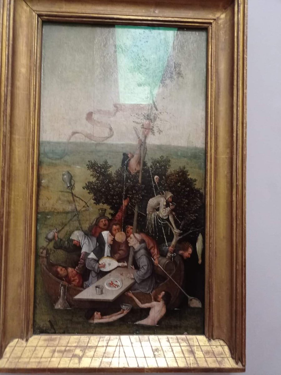 striking1985's tweet photo. @GerardAraud À chacun de mes passages je suis estomaqué par le peu de mise en valeur de "la nef des fous", un scandale, il serait magnifié c'est certain par le rikjmuseum ou le boijmans de rotterdam. https://t.co/OhgngQYxrr