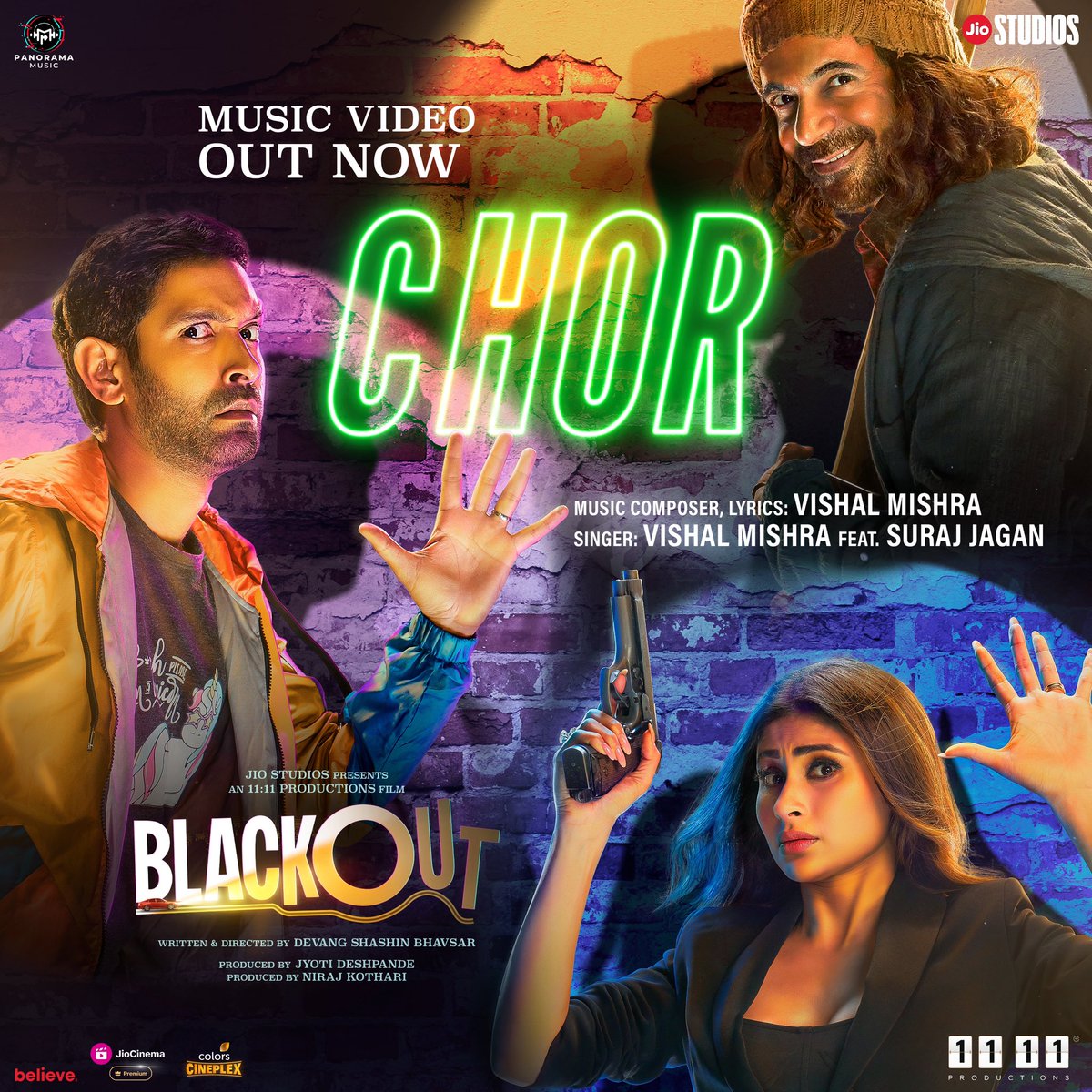 Bringing you our freshly backed #Chor from the #Blackout store 🔫

Song by <a href="/VishalMMishra/">Vishal Mishra</a> feat <a href="/surajjagan/">Suraj Jagan</a> 

Watch #Chor from #Blackout on #PanoramaMusic YouTube Channel Now ! 

Link- bit.ly/Chor_SongOutNow

<a href="/VikrantMassey/">Vikrant Massey</a> <a href="/Roymouni/">Mouni Roy</a> <a href="/WhoSunilGrover/">Sunil Grover</a> <a href="/focusedindian/">Karan Sonawane</a>