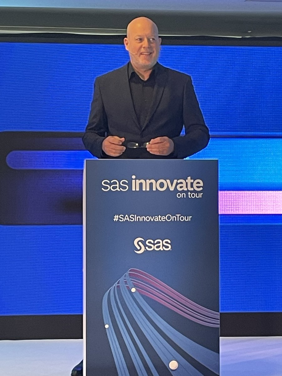 SASsoftwareUKI's tweet photo. We’re underway on day 2 of SAS Innovate on Tour and the sun is shining at The Oval Cricket Ground. Welcome to all our customers, partners and users in attendance. #SASInnovateOnTour https://t.co/ae30PgT6HY
