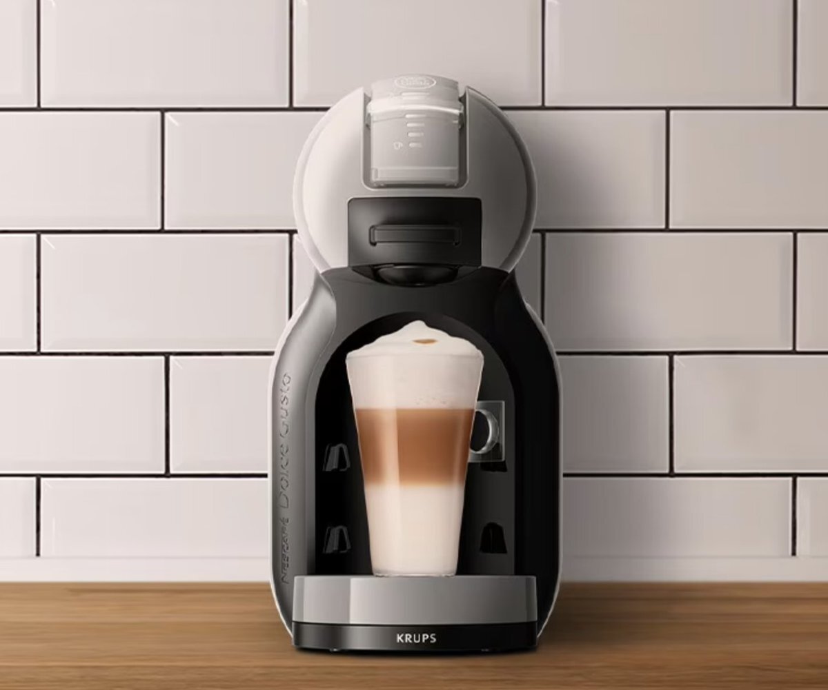Dealabs's tweet photo. ☕
11 boites de capsules achetées = Une machine Dolce Gusto offerte 👇
➡️ https://t.co/YgR3M9gjAD ⬅️ https://t.co/nfU5euIEo2
